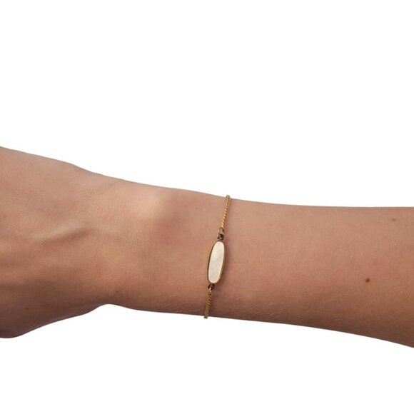 Vintage Minimalist Gold Chain Bracelet - Picture 2 of 5